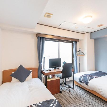 Oyo Hotel Ikebukuro Tōkyō Extérieur photo